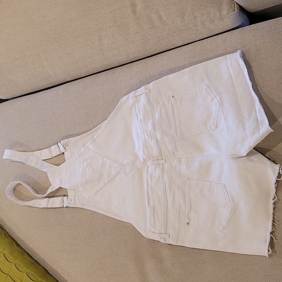 White Denim Overall Shorts Slightly Distressed - Picture 3 of 4